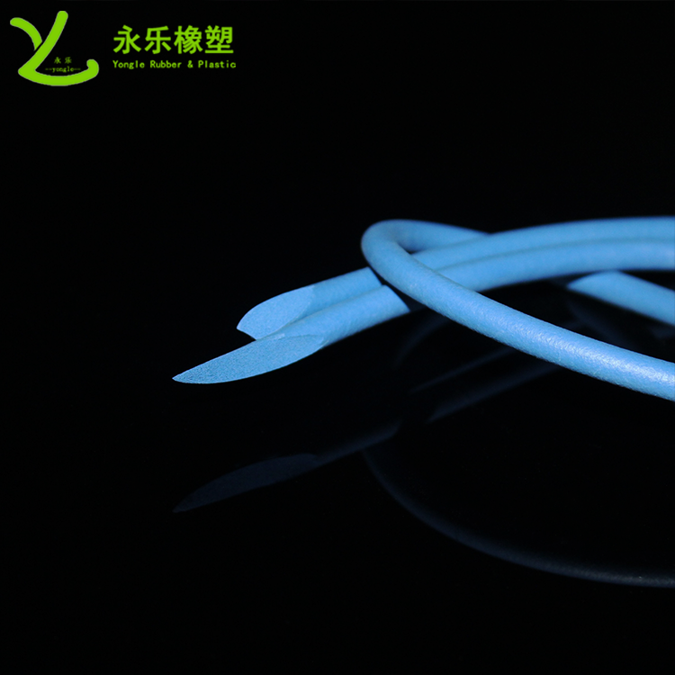 武清硅膠發(fā)發(fā)泡條，阻燃硅膠發(fā)泡圓條，耐高溫發(fā)泡硅膠條