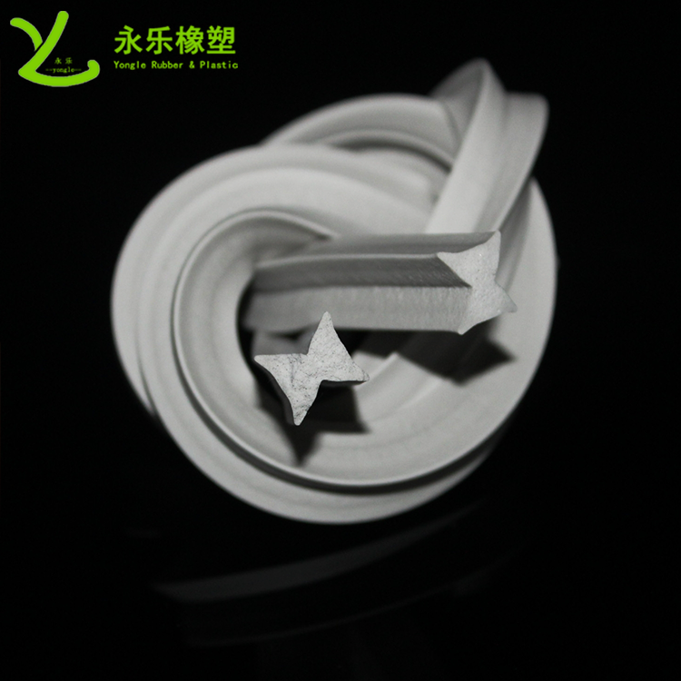 硅膠泡棉膠條，阻燃硅膠泡棉膠條，耐高溫發(fā)泡硅膠條