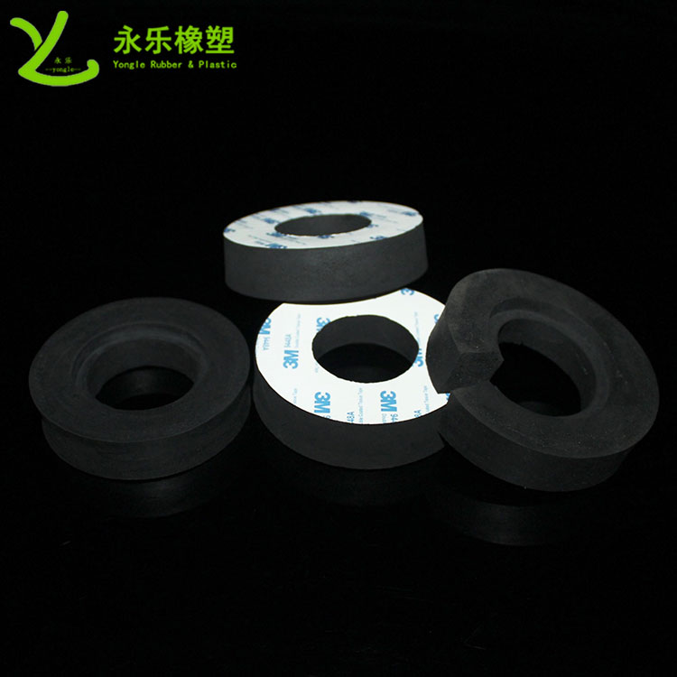 定制模壓發(fā)泡硅膠墊，減震模壓發(fā)泡硅膠墊，無氣味模壓發(fā)泡硅膠墊