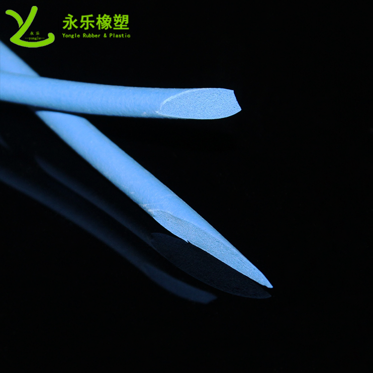 武清硅膠發(fā)發(fā)泡條，阻燃硅膠發(fā)泡圓條，耐高溫發(fā)泡硅膠條